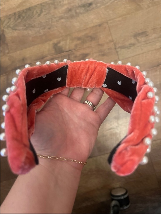 Lele Sadoughi Embellished Coral Velvet Pearl Headband main image 4